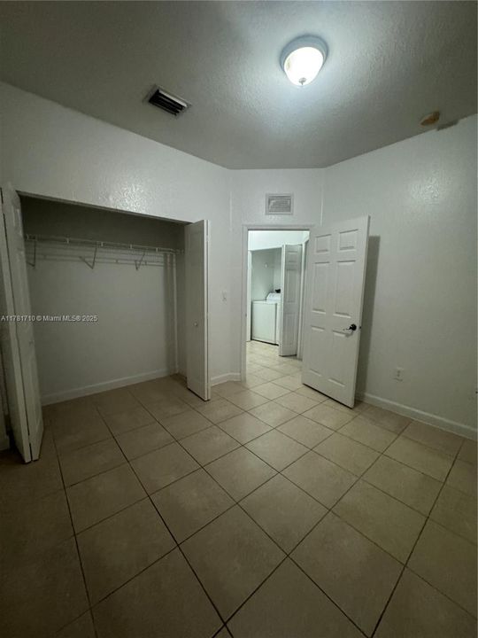 最近租的: $2,600 (3 贝兹, 2 浴室, 1750 平方英尺)