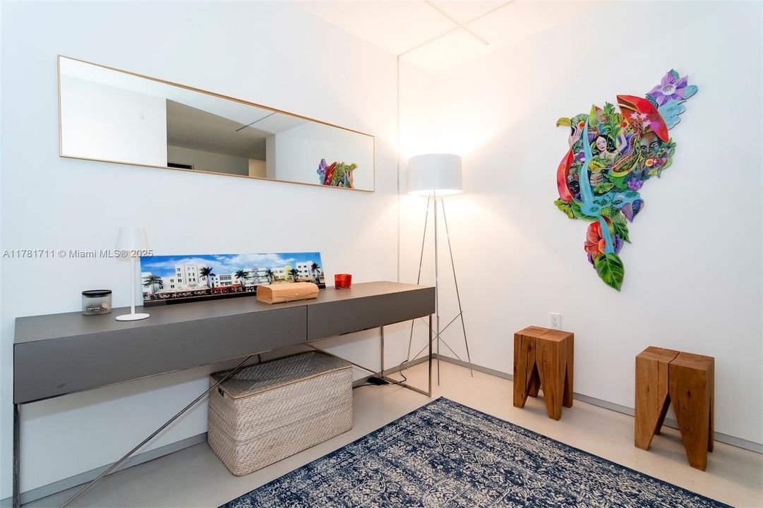 出租: $27,000 (3 贝兹, 3 浴室, 1952 平方英尺)