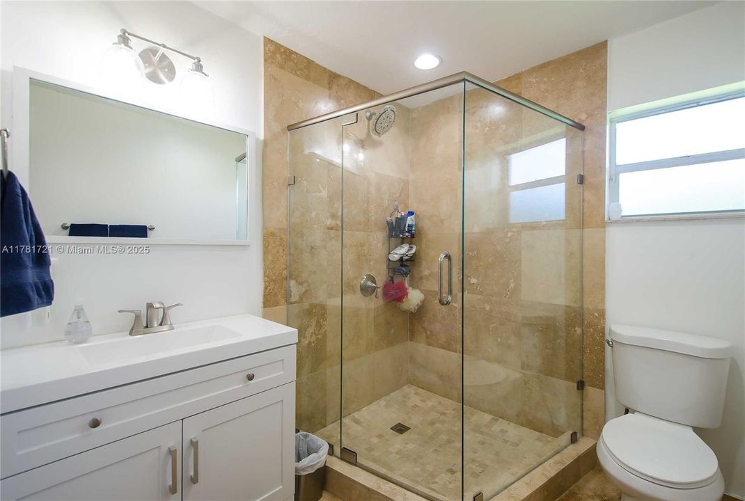 Recently Sold: $699,999 (3 beds, 2 baths, 0 Square Feet)