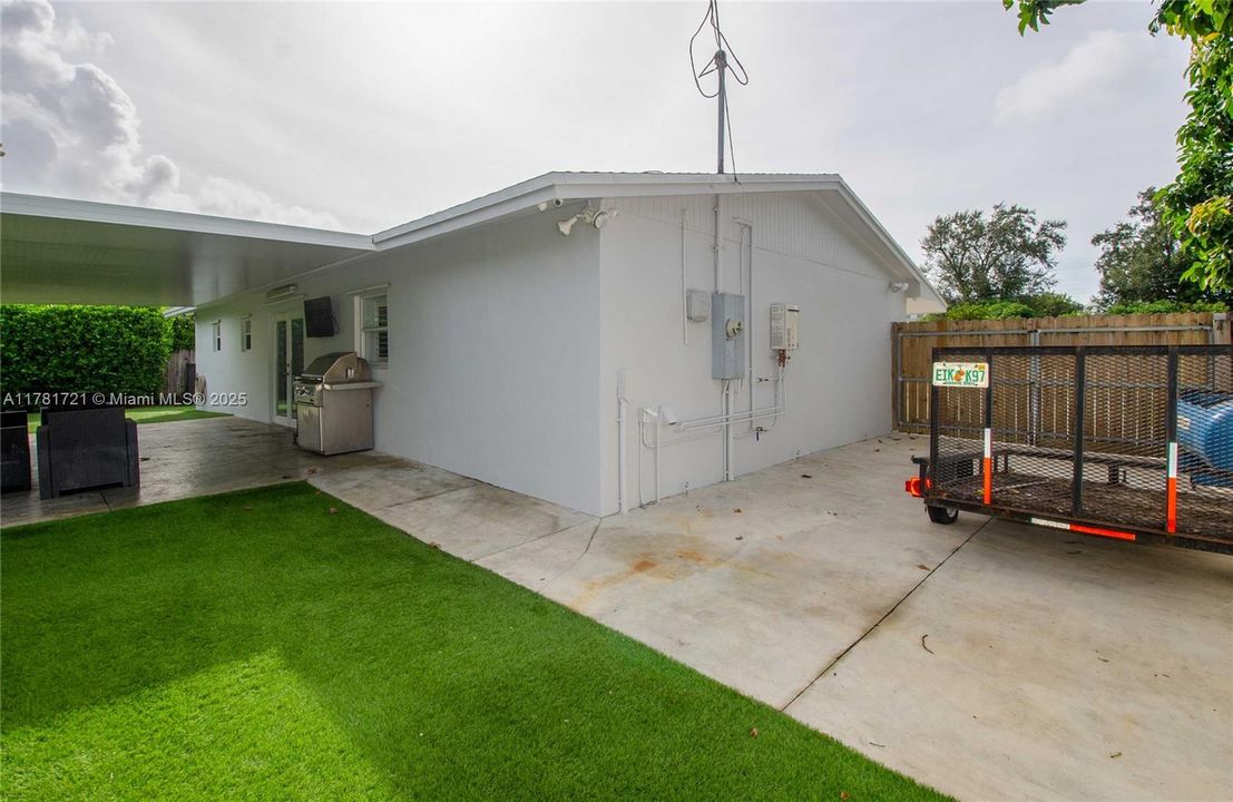 Recently Sold: $699,999 (3 beds, 2 baths, 0 Square Feet)