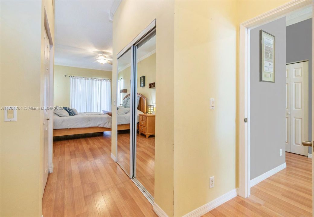 Недавно продано: $774,000 (4 спален, 2 ванн, 2249 Квадратных фут)