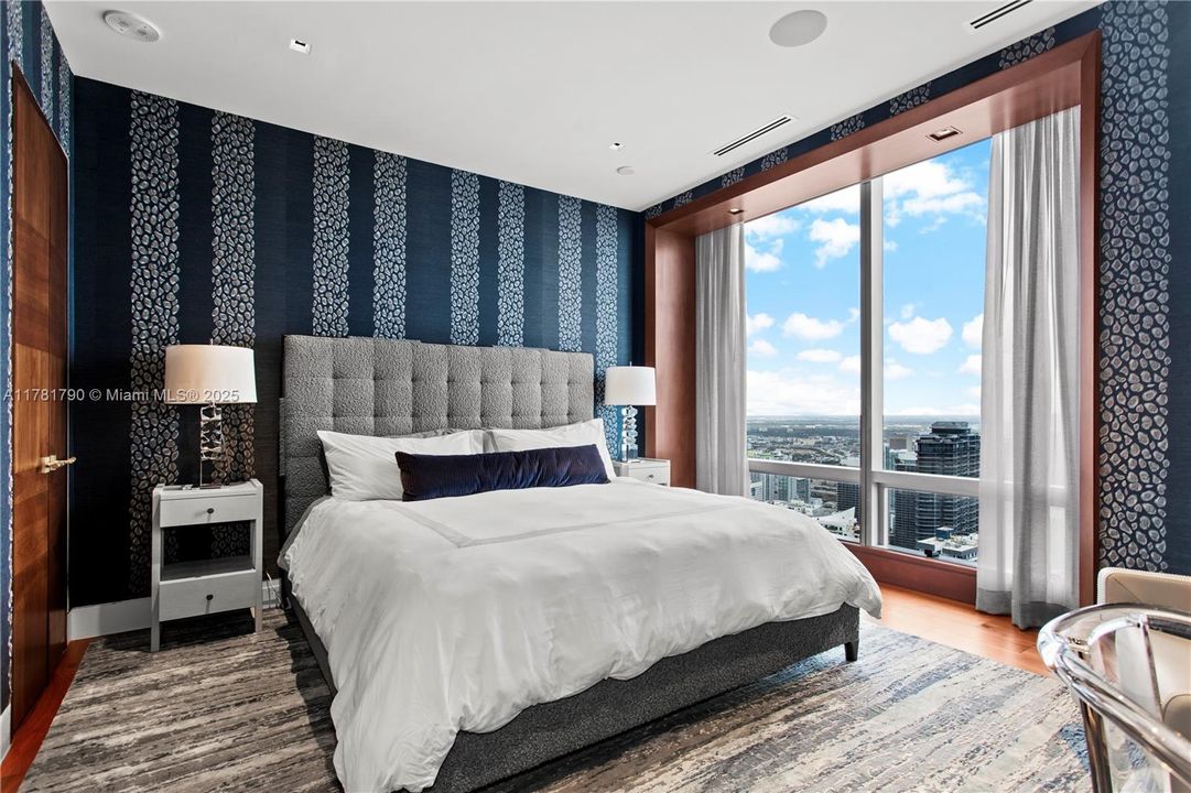 待售: $16,900,000 (2 贝兹, 3 浴室, 5798 平方英尺)