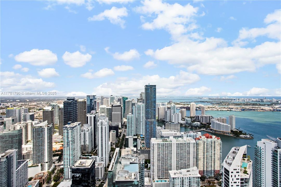 待售: $16,900,000 (2 贝兹, 3 浴室, 5798 平方英尺)