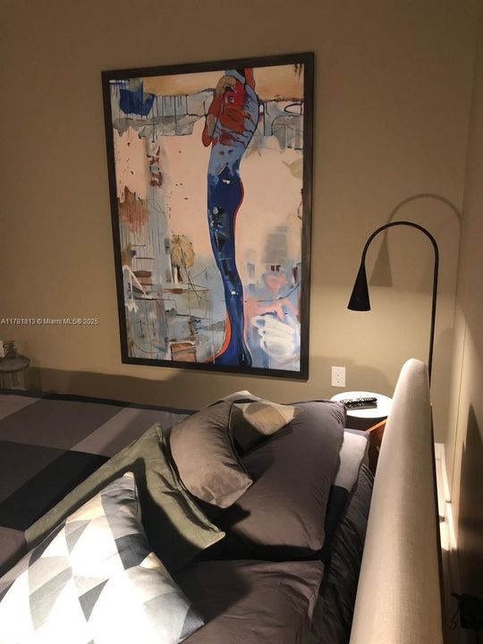 Recently Rented: $4,000 (1 beds, 1 baths, 833 Square Feet)