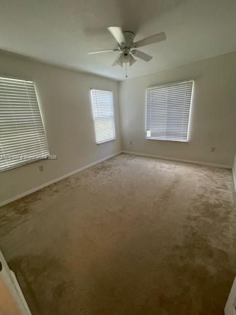 Recently Rented: $2,100 (3 beds, 2 baths, 1300 Square Feet)