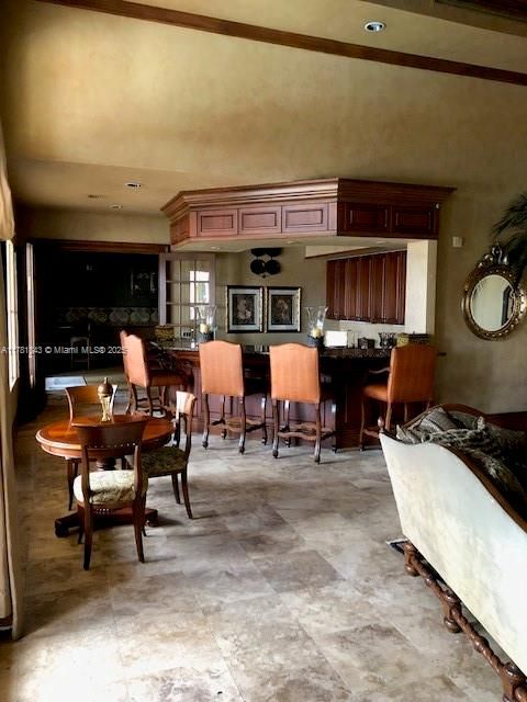 Recently Rented: $2,100 (3 beds, 2 baths, 1300 Square Feet)