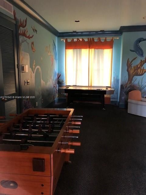 Recently Rented: $2,100 (3 beds, 2 baths, 1300 Square Feet)