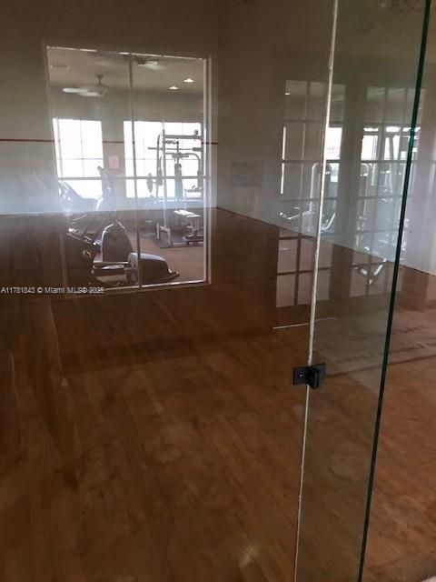 Recently Rented: $2,100 (3 beds, 2 baths, 1300 Square Feet)