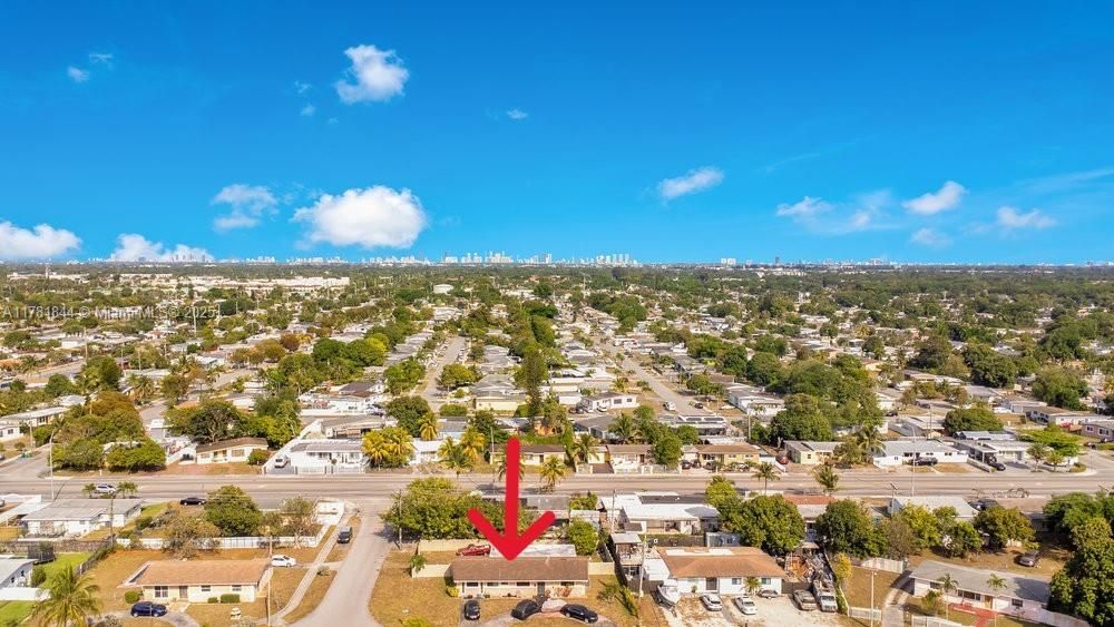 Recently Sold: $480,000 (3 beds, 2 baths, 2070 Square Feet)