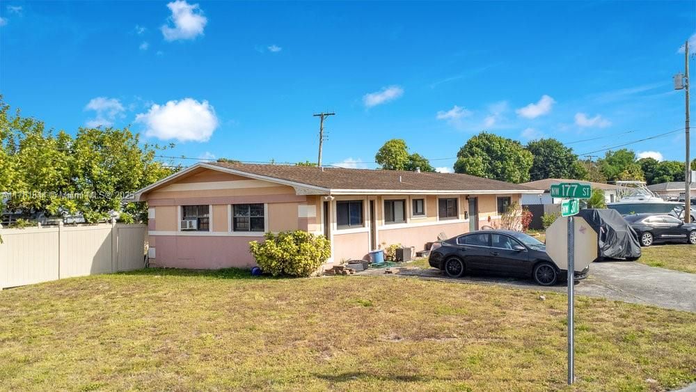 Recently Sold: $480,000 (3 beds, 2 baths, 2070 Square Feet)