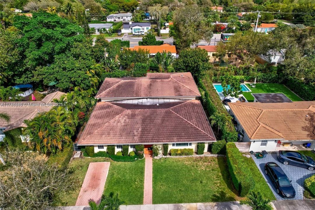 На продажу: $1,395,000 (3 спален, 2 ванн, 2884 Квадратных фут)