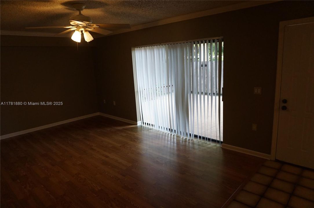 Recently Rented: $1,950 (2 beds, 2 baths, 1236 Square Feet)