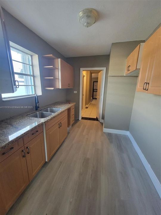 Недавно арендовано: $1,400 (1 спален, 1 ванн, 1444 Квадратных фут)