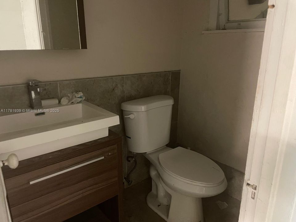 最近租的: $27 (0 贝兹, 0 浴室, 0 平方英尺)