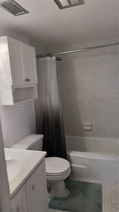 待售: $179,900 (2 贝兹, 2 浴室, 984 平方英尺)