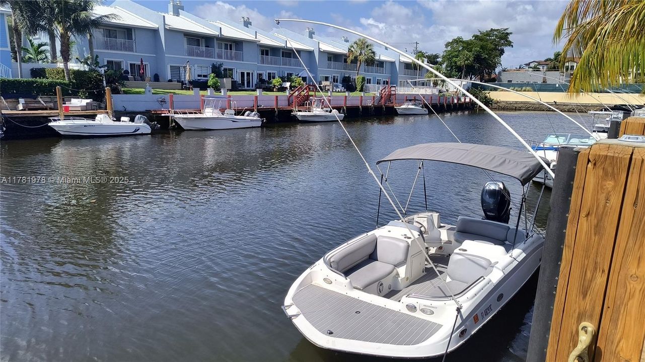 待售: $179,900 (2 贝兹, 2 浴室, 984 平方英尺)