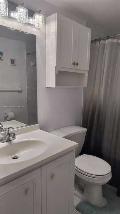 待售: $179,900 (2 贝兹, 2 浴室, 984 平方英尺)