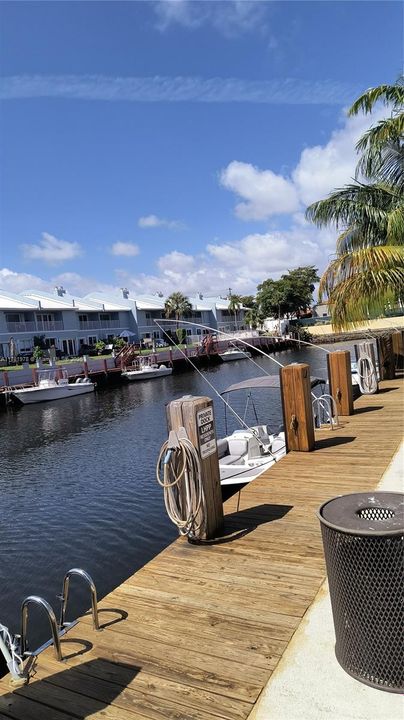 待售: $179,900 (2 贝兹, 2 浴室, 984 平方英尺)