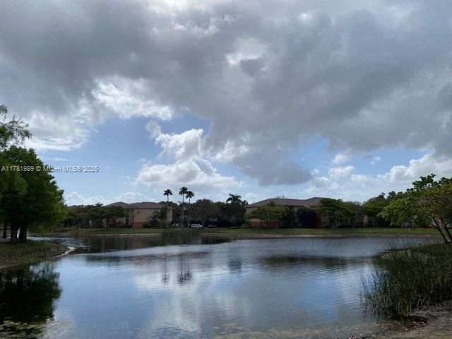 Recently Rented: $1,890 (2 beds, 2 baths, 1026 Square Feet)