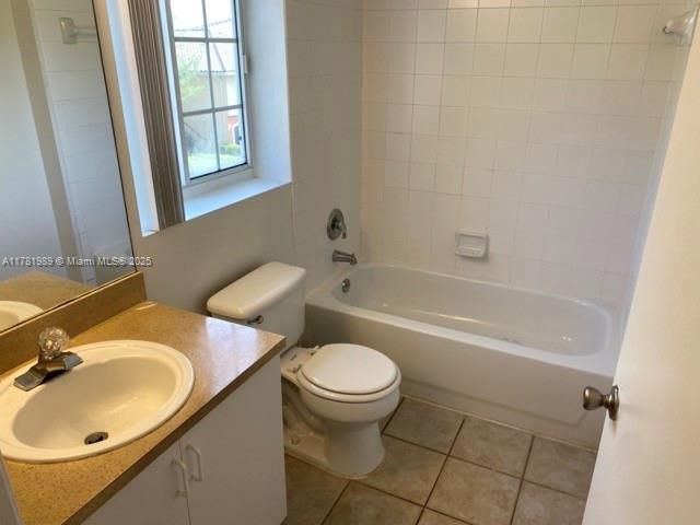 Recently Rented: $1,890 (2 beds, 2 baths, 1026 Square Feet)