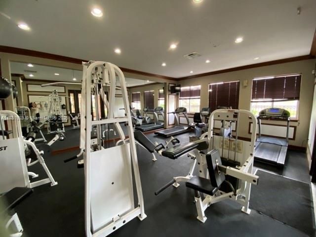 Recently Rented: $1,890 (2 beds, 2 baths, 1026 Square Feet)