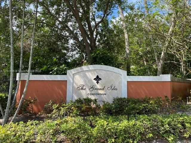 Recently Rented: $1,890 (2 beds, 2 baths, 1026 Square Feet)