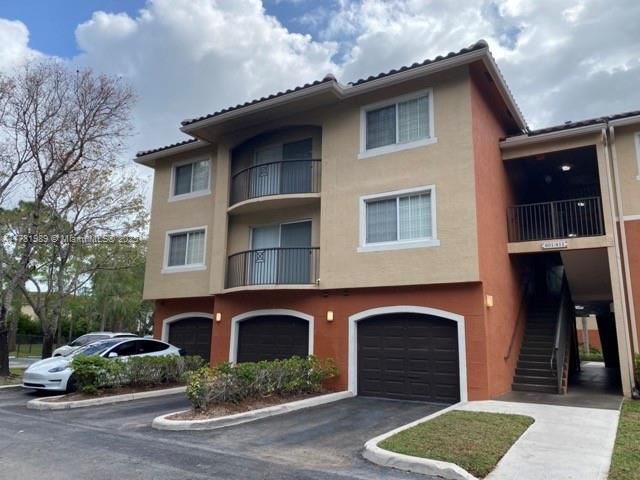 Recently Rented: $1,890 (2 beds, 2 baths, 1026 Square Feet)