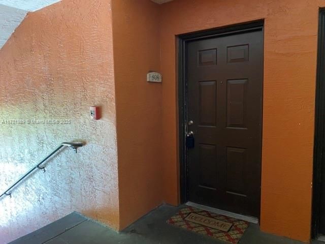 Recently Rented: $1,890 (2 beds, 2 baths, 1026 Square Feet)