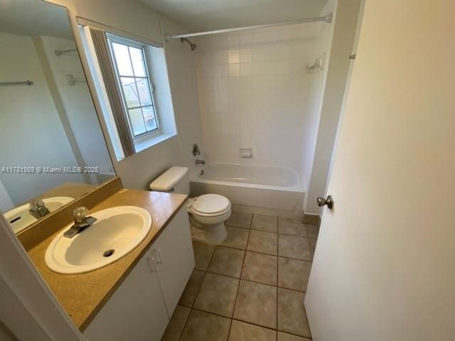 Recently Rented: $1,890 (2 beds, 2 baths, 1026 Square Feet)
