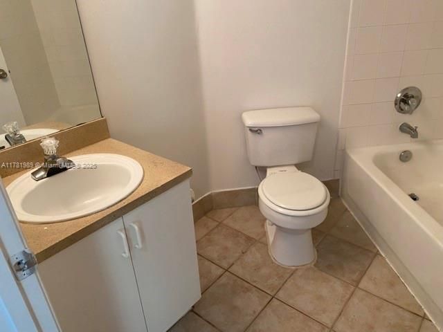 Recently Rented: $1,890 (2 beds, 2 baths, 1026 Square Feet)