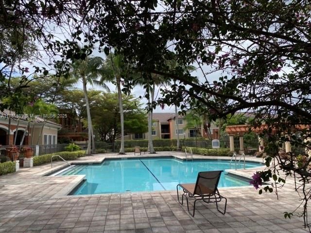 Recently Rented: $1,890 (2 beds, 2 baths, 1026 Square Feet)