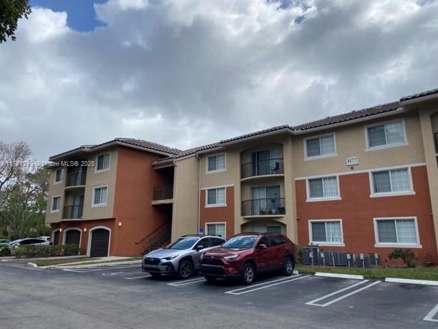 Recently Rented: $1,890 (2 beds, 2 baths, 1026 Square Feet)