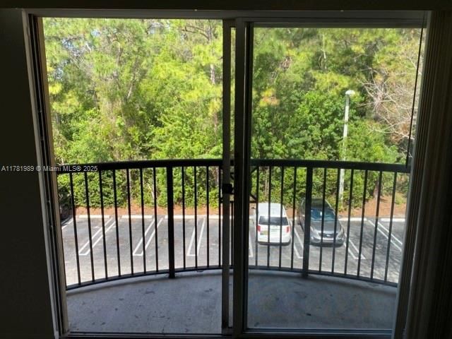 Recently Rented: $1,890 (2 beds, 2 baths, 1026 Square Feet)