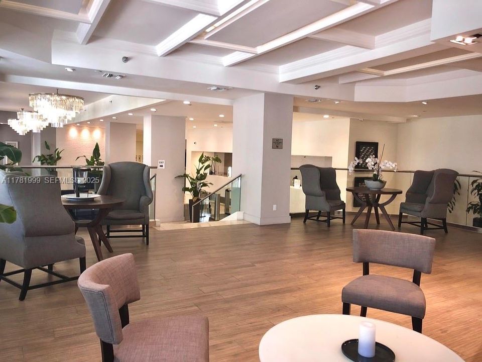 For Rent: $3,500 (0 beds, 1 baths, 535 Square Feet)