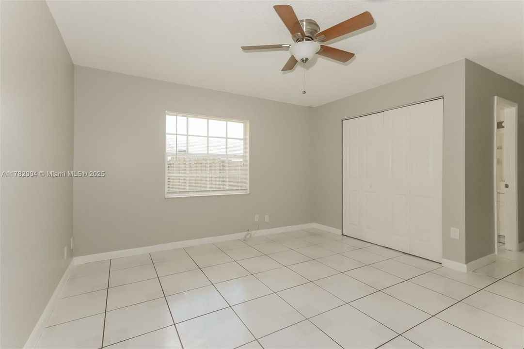 Recently Rented: $2,605 (3 beds, 2 baths, 1670 Square Feet)