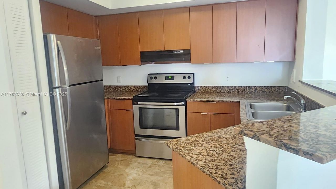 Недавно арендовано: $2,200 (3 спален, 2 ванн, 1062 Квадратных фут)