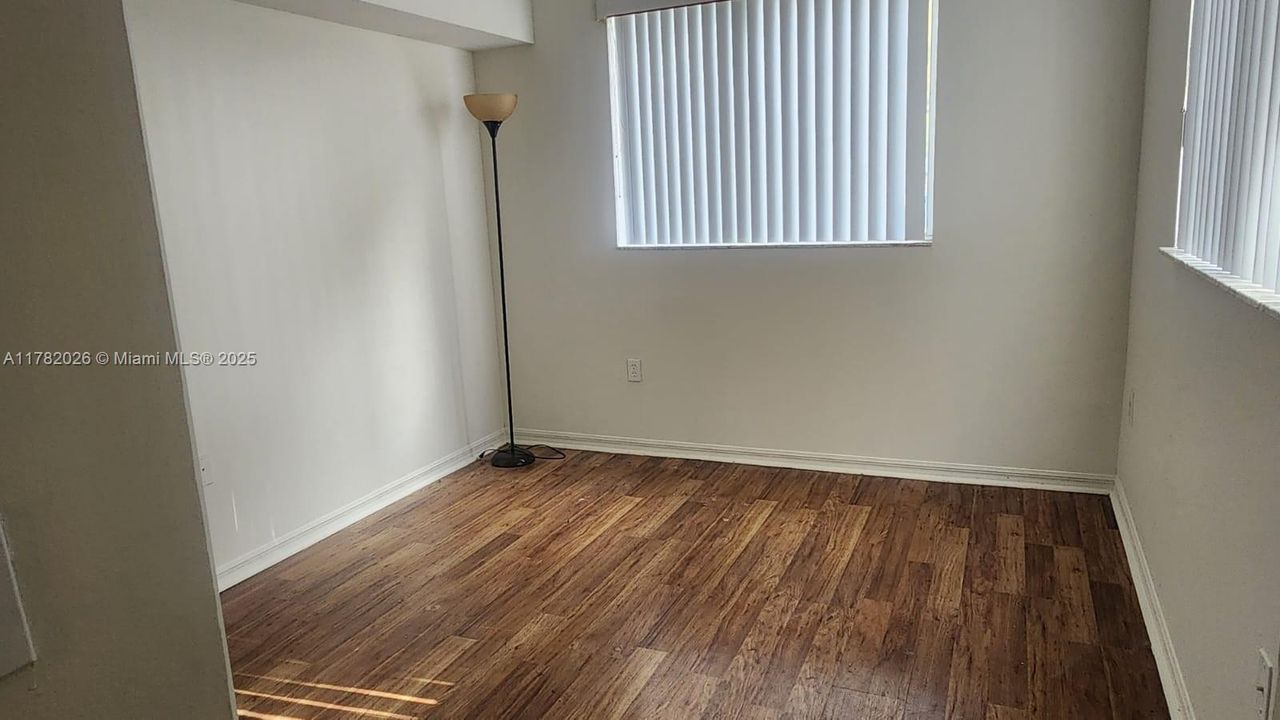 Недавно арендовано: $2,200 (3 спален, 2 ванн, 1062 Квадратных фут)