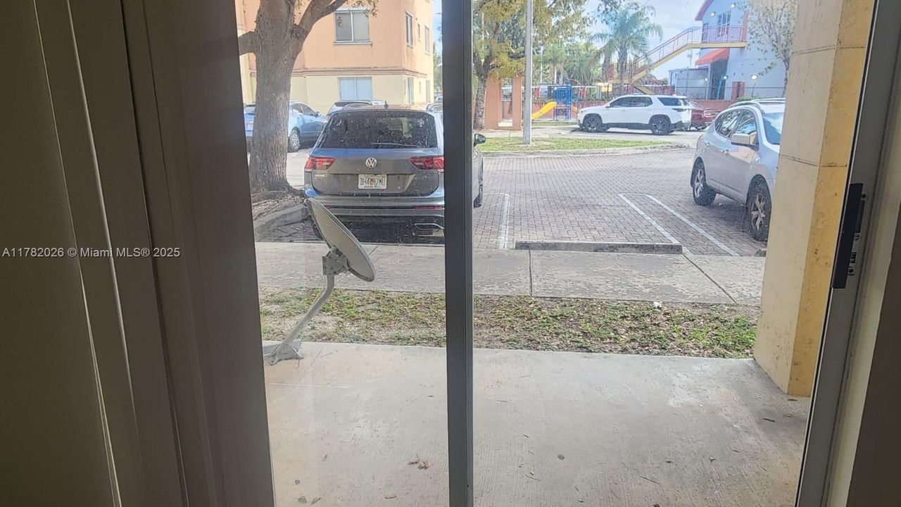 Недавно арендовано: $2,200 (3 спален, 2 ванн, 1062 Квадратных фут)