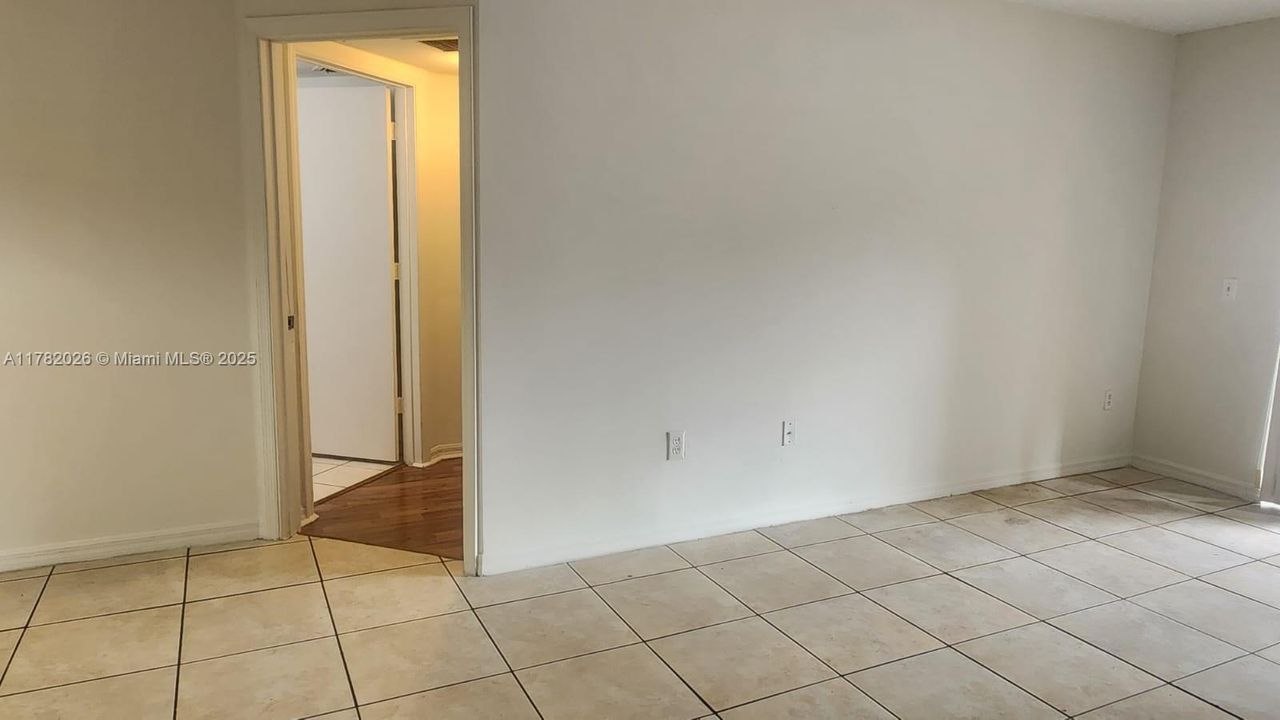 Недавно арендовано: $2,200 (3 спален, 2 ванн, 1062 Квадратных фут)