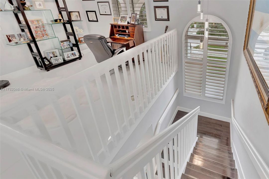 На продажу: $1,275,000 (5 спален, 3 ванн, 2667 Квадратных фут)