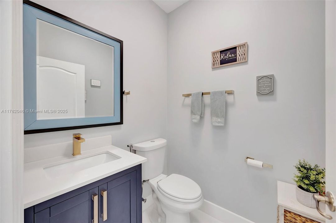 На продажу: $1,275,000 (5 спален, 3 ванн, 2667 Квадратных фут)