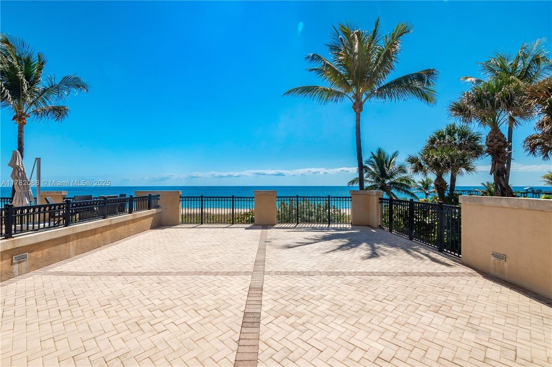 1000 Sq feet Balcony Largest around area