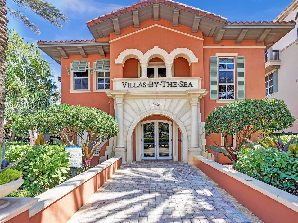 Villa by the Sea Private Beach Club House