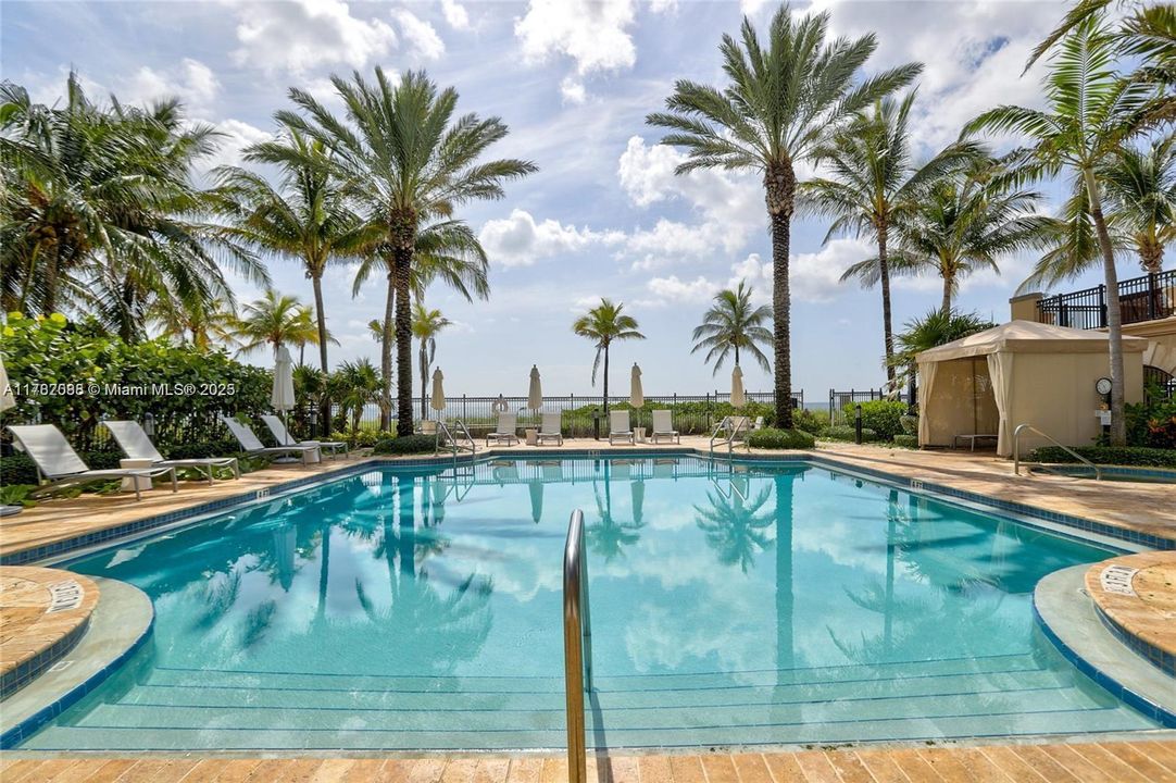 最近售出: $1,849,000 (2 贝兹, 2 浴室, 1486 平方英尺)