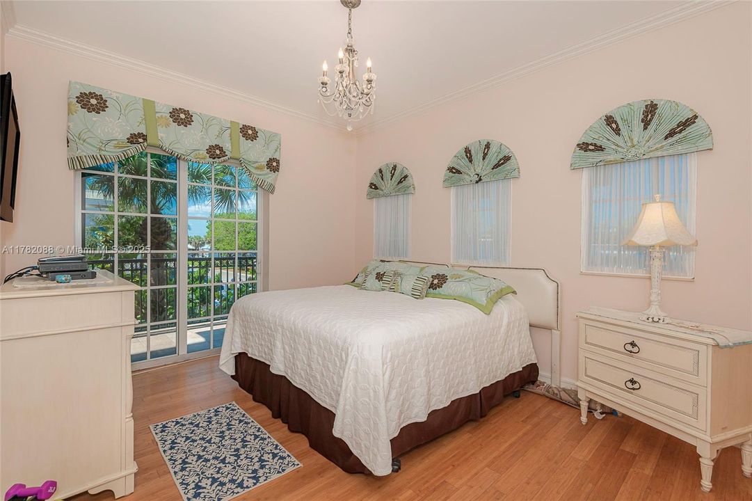 Guest  Bed   private balcony and bath