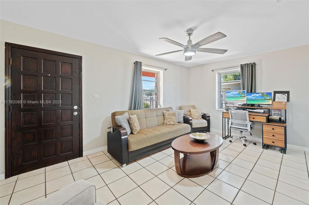 Recently Sold: $649,999 (3 beds, 2 baths, 1852 Square Feet)