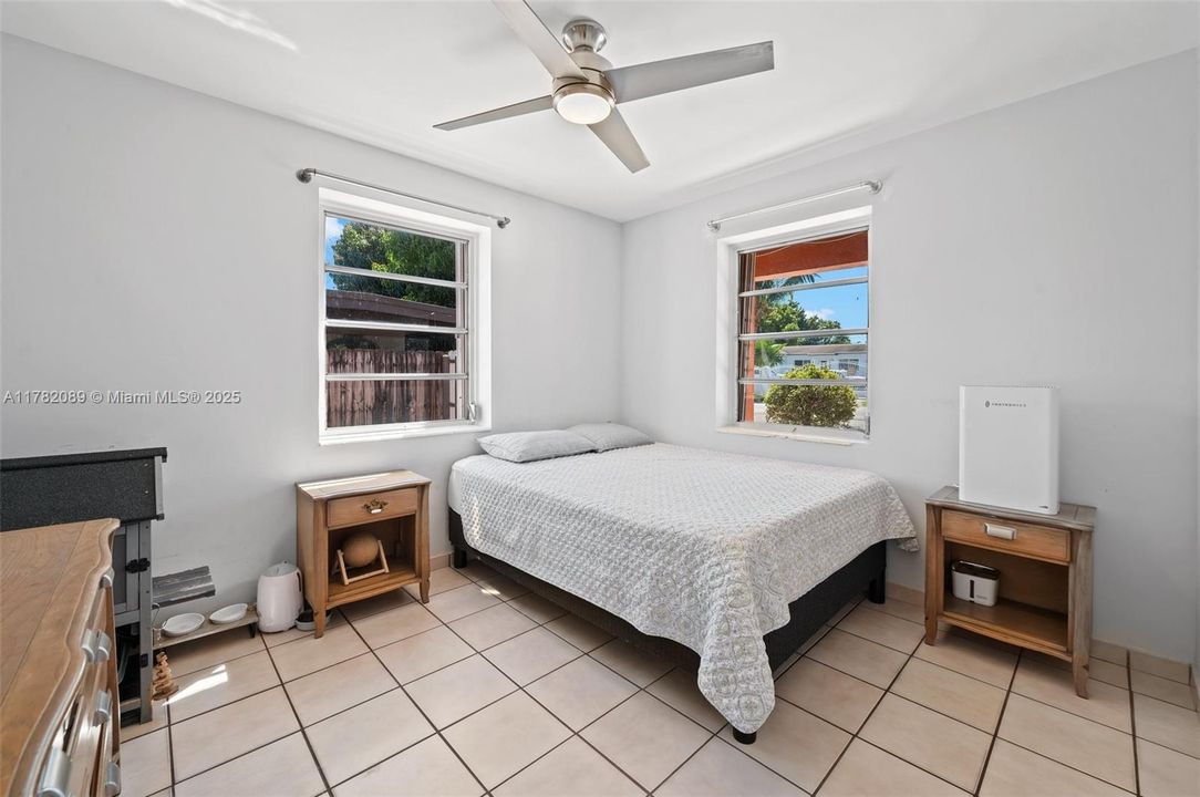 Recently Sold: $649,999 (3 beds, 2 baths, 1852 Square Feet)