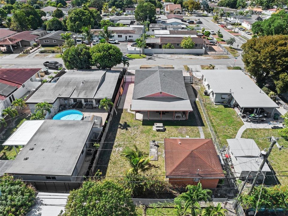 Recently Sold: $649,999 (3 beds, 2 baths, 1852 Square Feet)