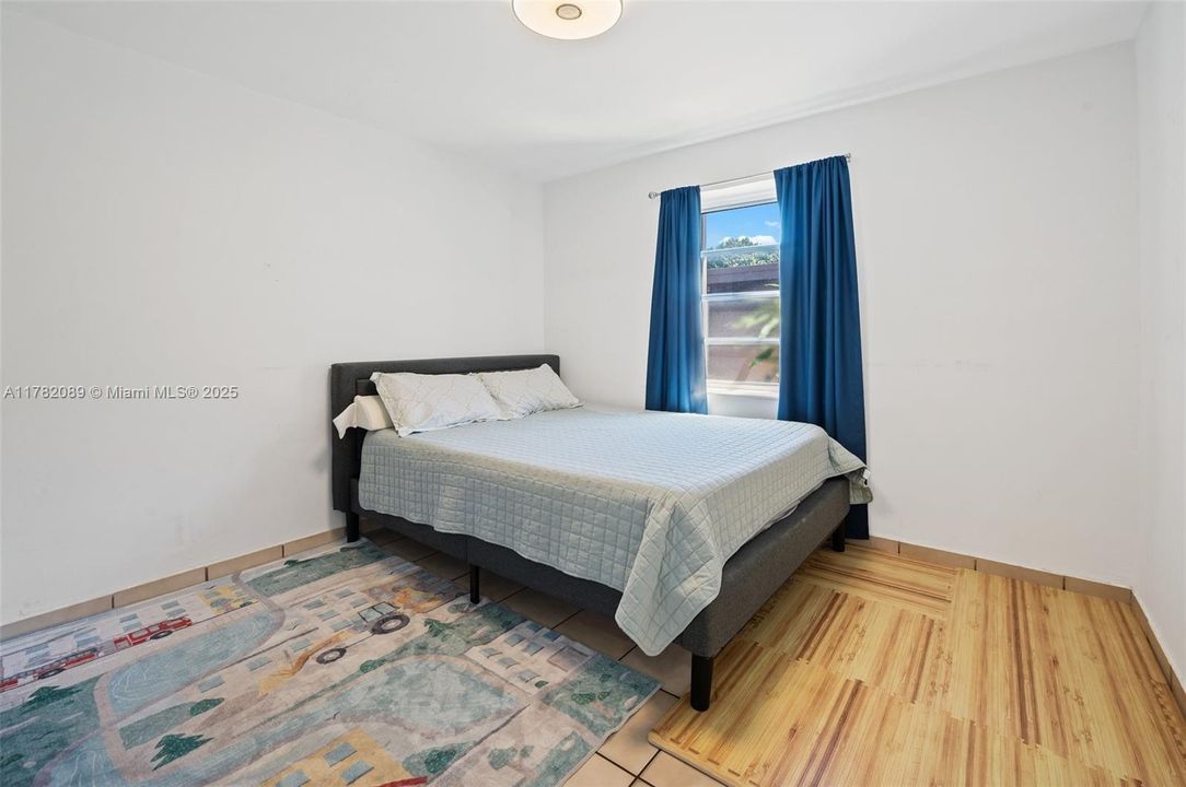 Recently Sold: $649,999 (3 beds, 2 baths, 1852 Square Feet)