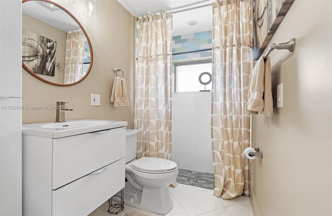 Recently Sold: $172,000 (2 beds, 2 baths, 910 Square Feet)